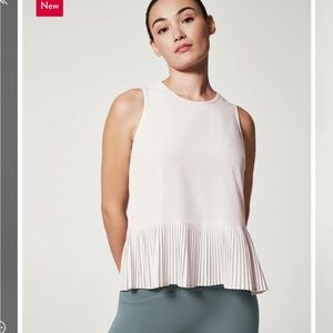 NWT Spanx Yes Pleats Tank